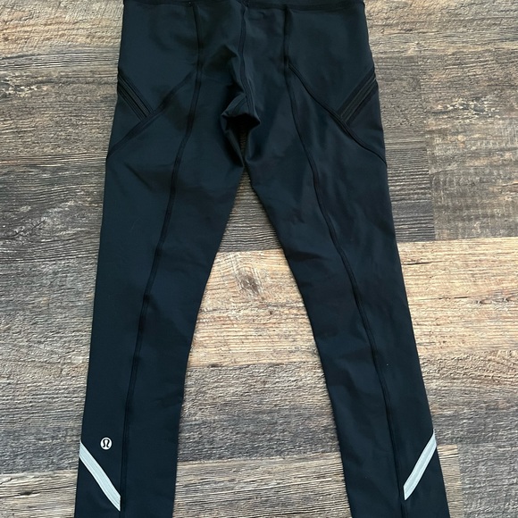 Lululemon Zipper Pocket Legging Size 4 - Picture 2 of 6